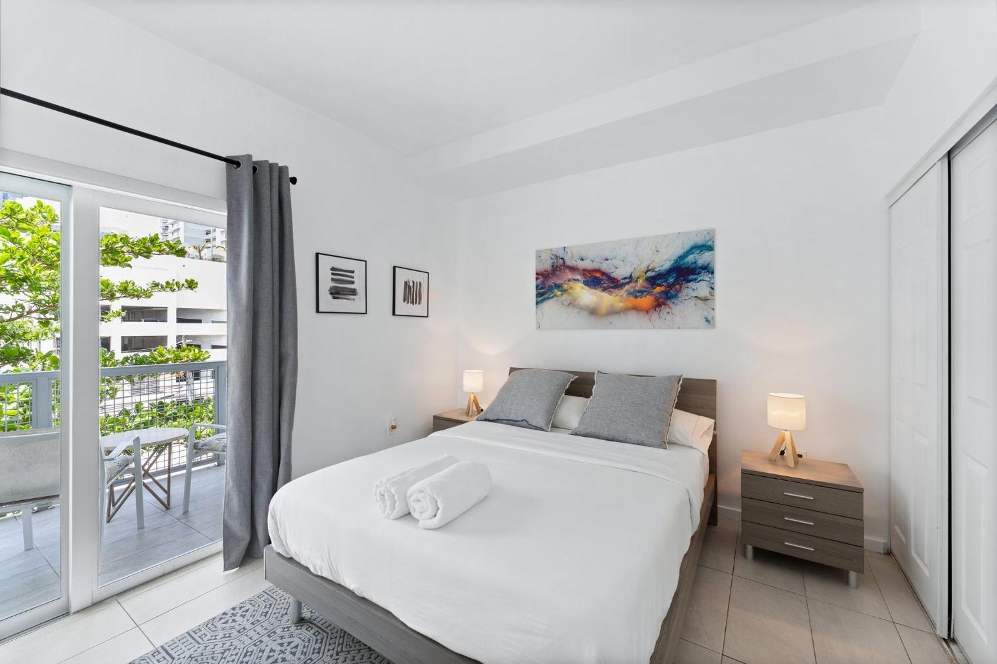 Modern Apartment In Edgewater Miami Rum bild